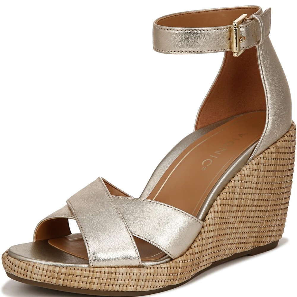 Womens Vionic Marina in metallic gold / worn once